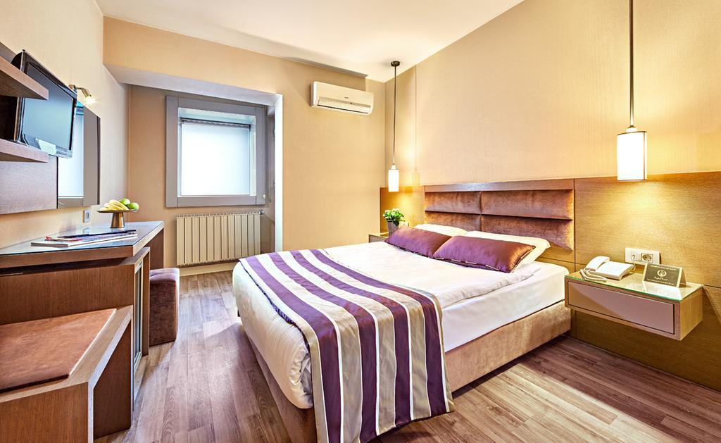 The New Hotel Zeybek Izmir Bagian luar foto